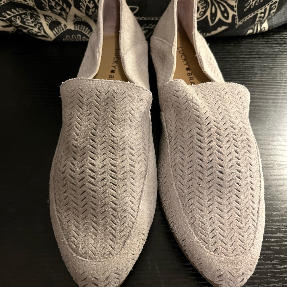 Lucky Brand Suede Flat 8.5
